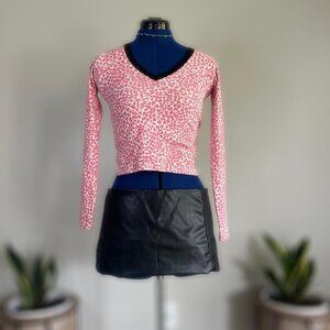 Brandy Melville Women's Pink and Black Shirt